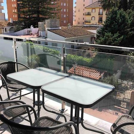 فوينخيرولا La Dorada, Sea Side Apartment المظهر الخارجي الصورة