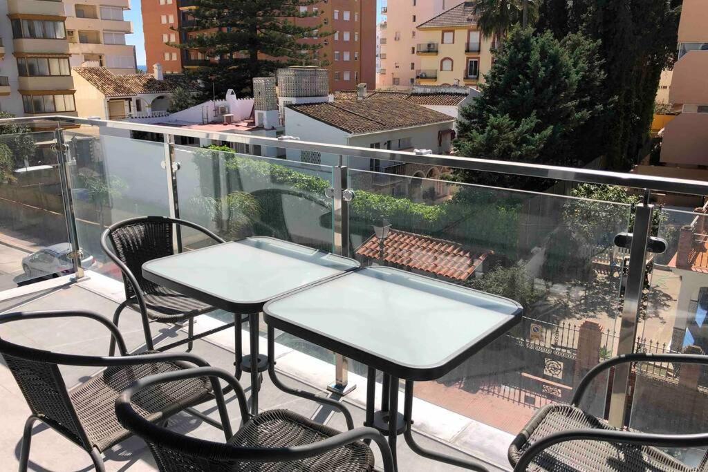 فوينخيرولا La Dorada, Sea Side Apartment المظهر الخارجي الصورة
