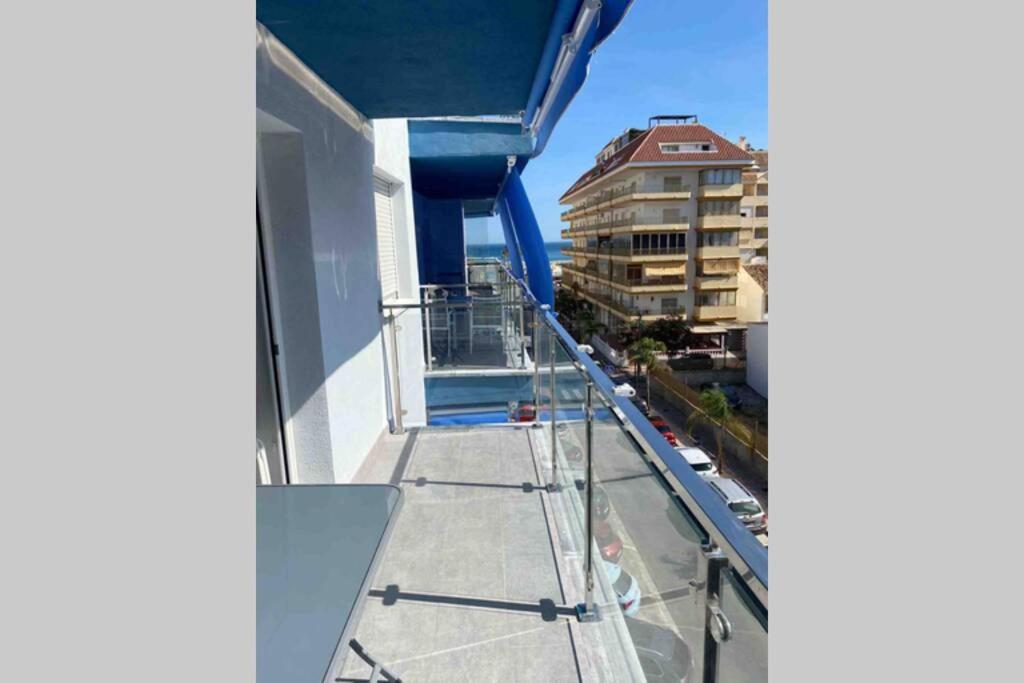 فوينخيرولا La Dorada, Sea Side Apartment المظهر الخارجي الصورة