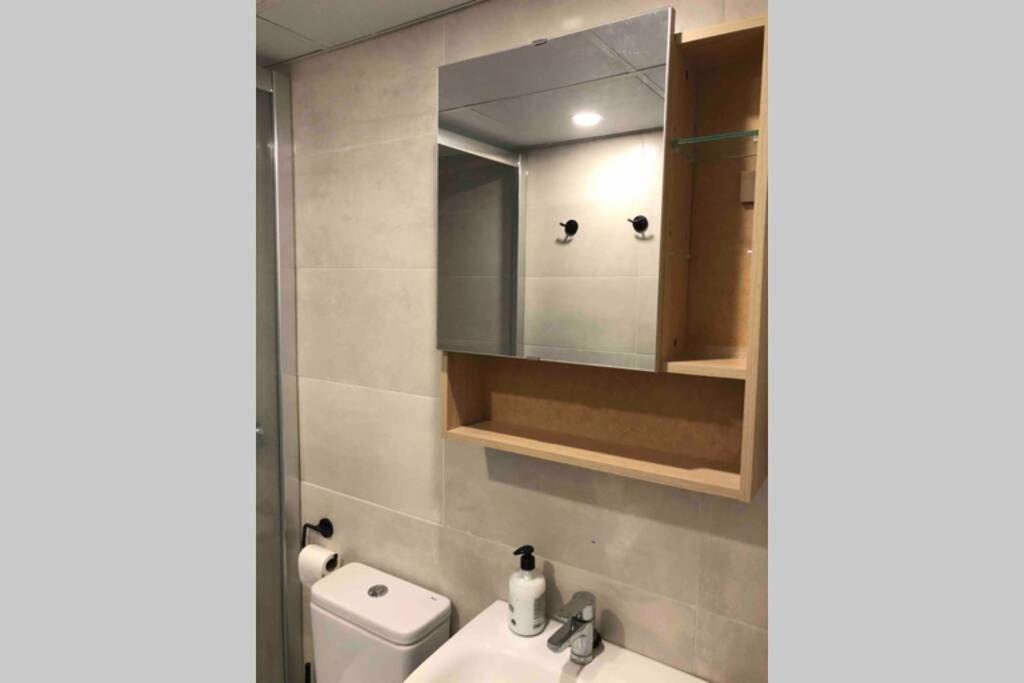 فوينخيرولا La Dorada, Sea Side Apartment المظهر الخارجي الصورة