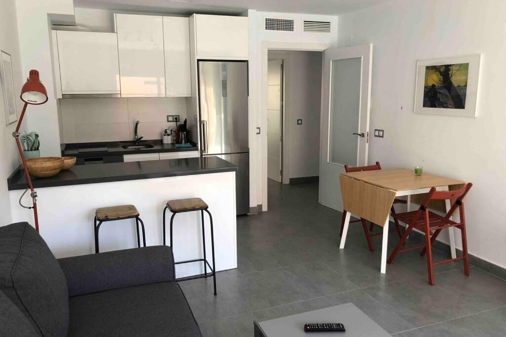 فوينخيرولا La Dorada, Sea Side Apartment المظهر الخارجي الصورة
