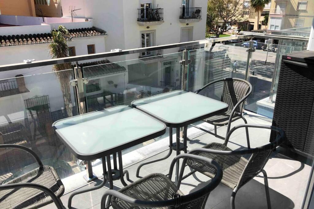 فوينخيرولا La Dorada, Sea Side Apartment المظهر الخارجي الصورة